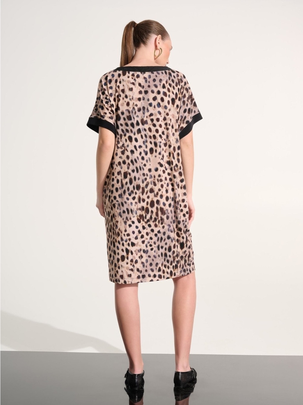 NWT Joseph Ribkoff - Picture 2 of 5